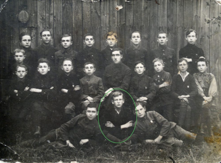 Marian Maślakiewicz Lata szkolne Firma Pogrzebowa Maślakiewicz Łódź